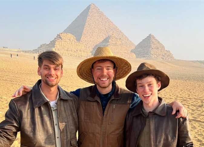 مغامرات داخل الأهرامات.. حقيقة استئجار مستر بيست للأهرامات المصرية mr beast pyramids "وزارة السياحة تحسم الجدل" حقيقة استئجار مستر بيست للأهرامات المصرية