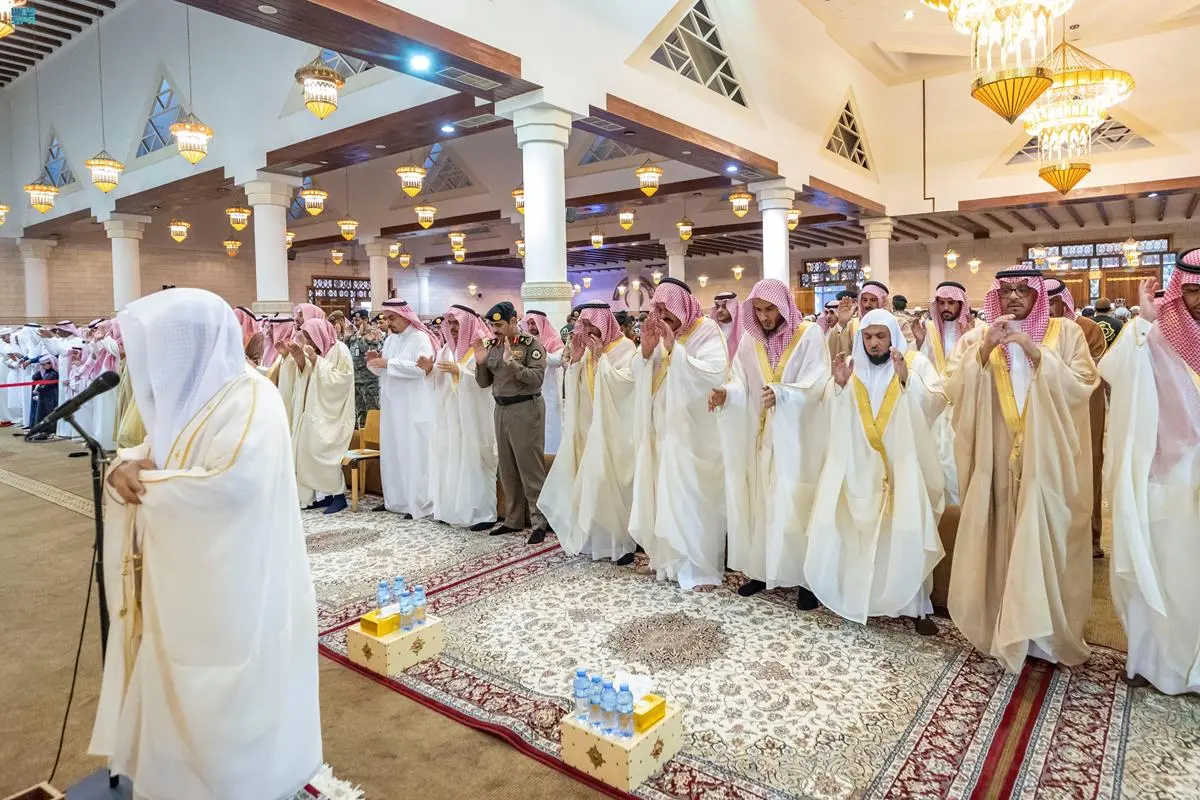 الشؤون الإسلامية”.. تُوضح متى وقت صلاة عيد الفطر في المدينة المنورة 1446-2025 الشؤون الإسلامية”.. تُوضح متى وقت صلاة عيد الفطر في المدينة المنورة 1446-2025