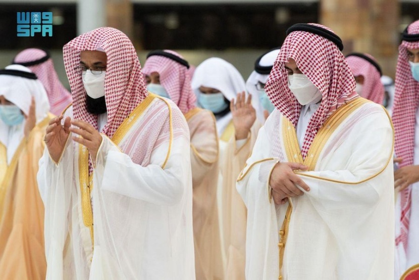 “الشؤون الإسلامية”.. تُوضح متى وقت صلاة عيد الفطر في مكة المكرمة 1446-2025 “الشؤون الإسلامية”.. تُوضح متى وقت صلاة عيد الفطر في مكة المكرمة 1446-2025