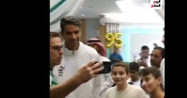 بيراميدز يتوج بطل القارات الثلاث بعد انتصار درامي على الأهلي السعودي بهاتريك ماييلي.. فيديو